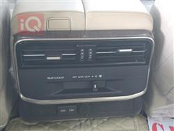 تۆیۆتا لاند کروزەر